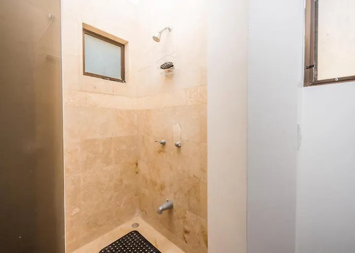 Beautiful Newly Refurbished 2 Bedroom 2 Bathroom 2nd Floor * Tamarindo