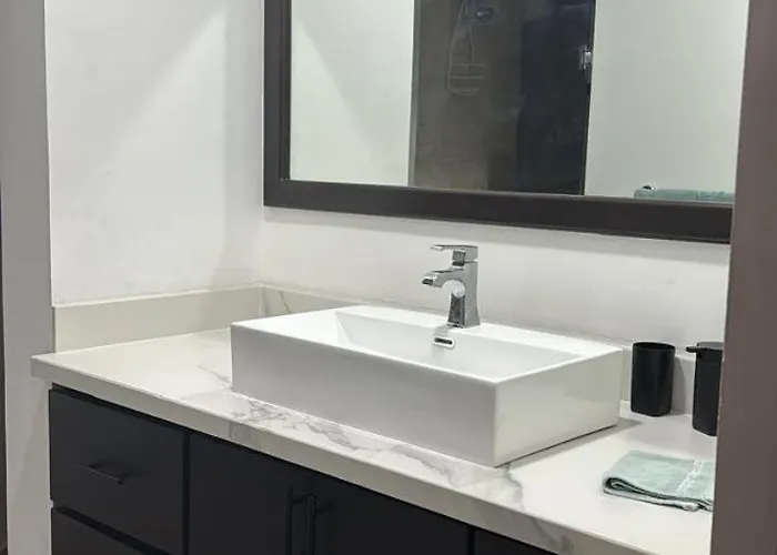 Beautiful Newly Refurbished 2 Bedroom 2 Bathroom 2nd Floor Tamarindo