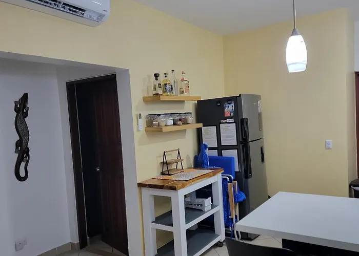 Beautiful Newly Refurbished 2 Bedroom 2 Bathroom 2nd Floor Appartement Tamarindo